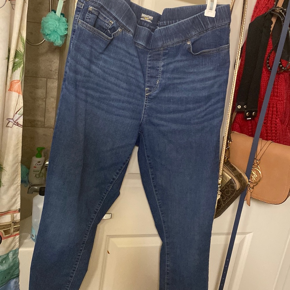 Women’s Levi’s Strauss Signature pull on Jeans